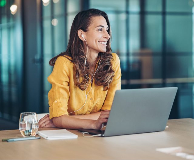 Portrait of a smiling businesswoman